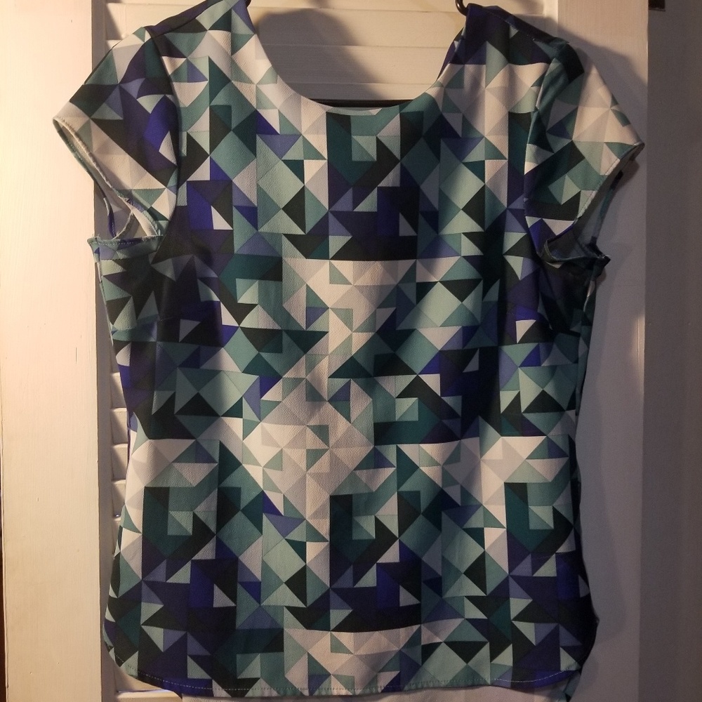 Short sleeved blouse